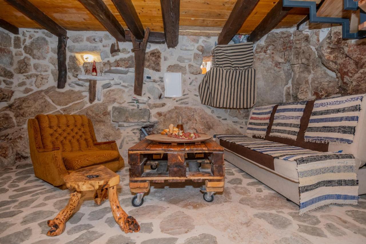 Villa The Old Stable 1861 Imotski Exterior foto